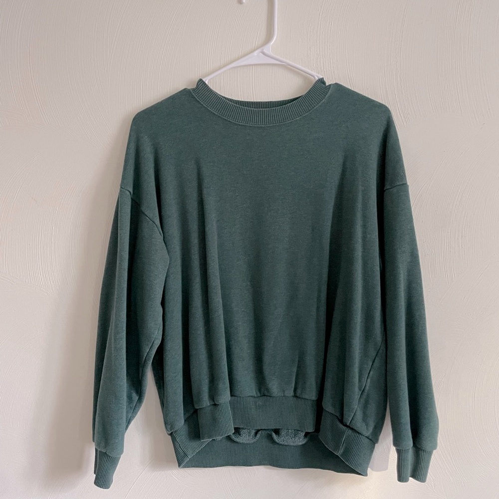 American Eagle Green Sweatshirt